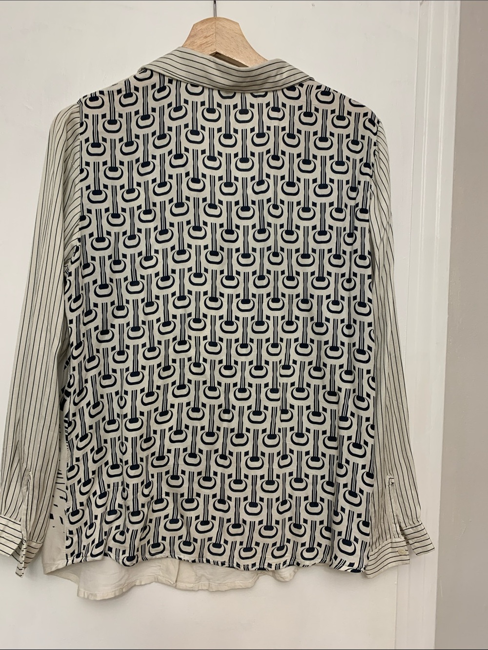 Italian Blouse - Picture 8 of 9